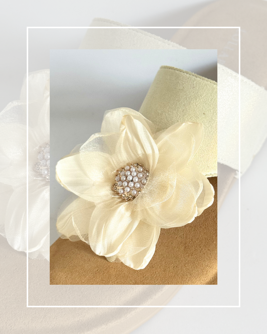 Clip On Cream 8 Petal Flower with Gold and Pearl Centre